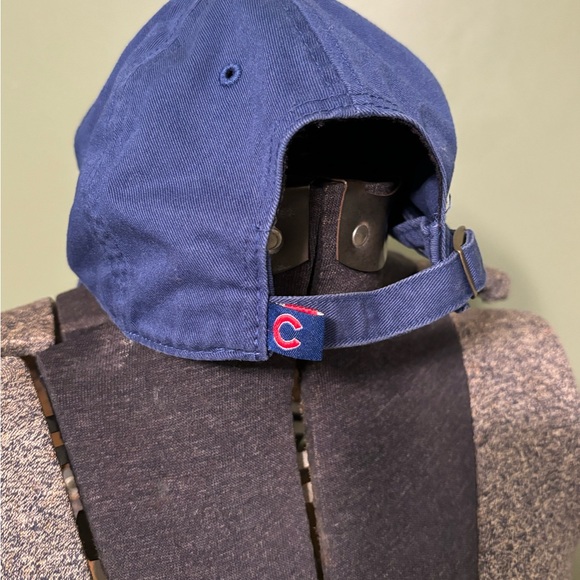 Chicago Cubs Women’s Hat - Picture 2 of 3
